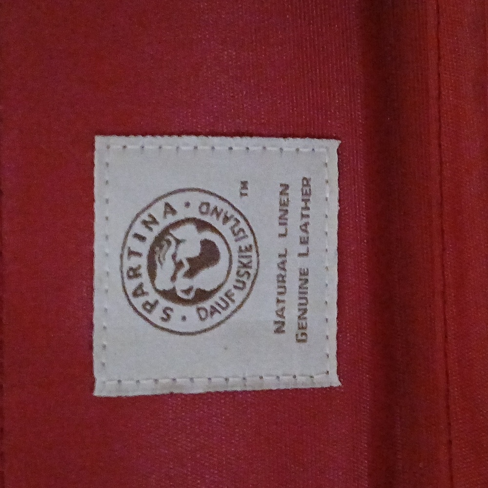 Spartina 449 Twist-Lock Burlap Fabric and Leather Wallet ■ Neutral with Red Trim - Picture 6 of 7
